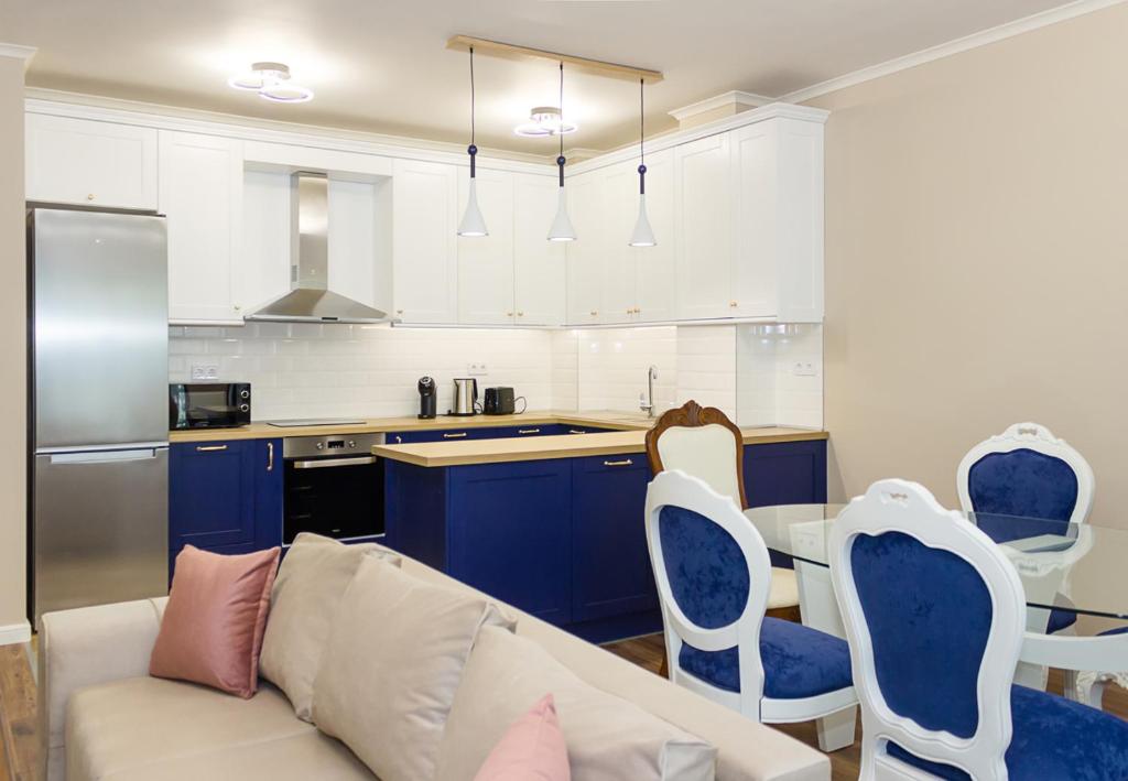 2BD Home In The Heart Of Varna with Parking - Blue by Flat Mаnаger