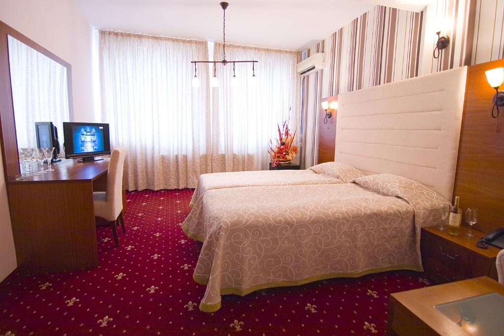 Arena Tarnovo Hotel - Free Private Parking