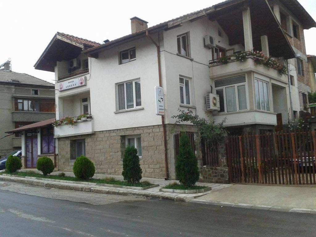Bonbon Guest House