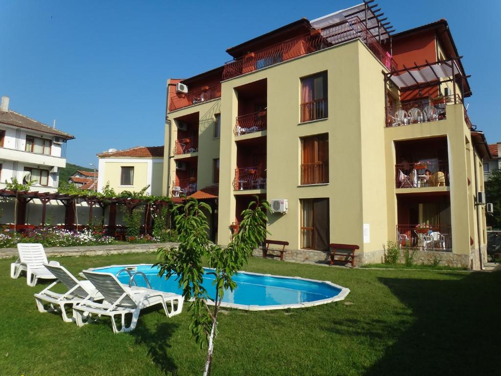 Condo Hotel Valentina