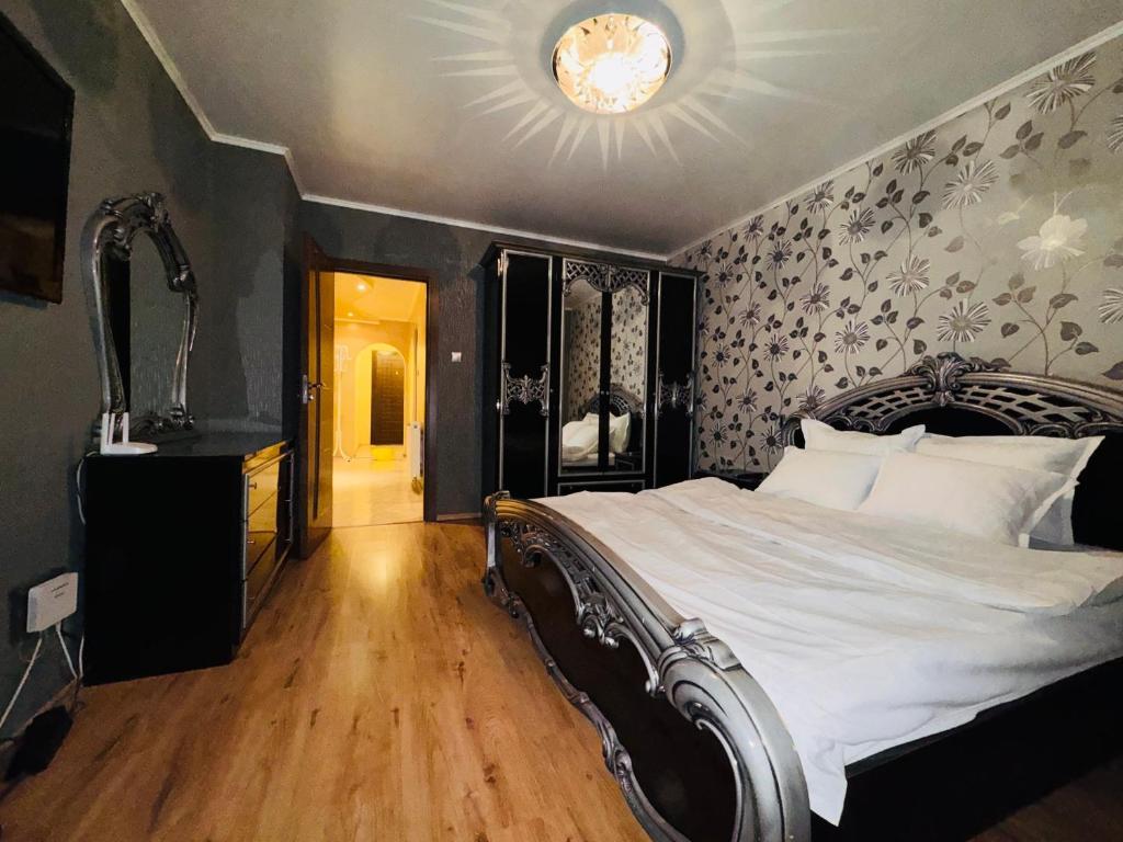 EMO aparts & suites Апартаменти, стаи под наем