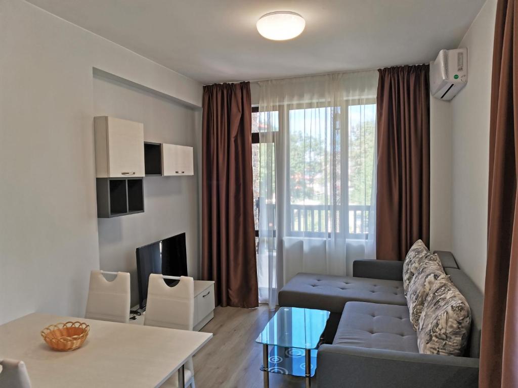 Family Apartment for Short-Term Vacation