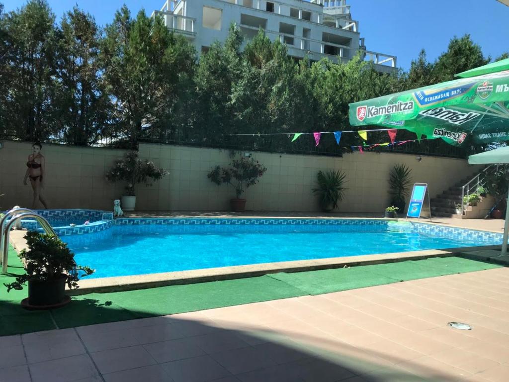 Budget Holiday First Sea Line Coast Apartment Orange
