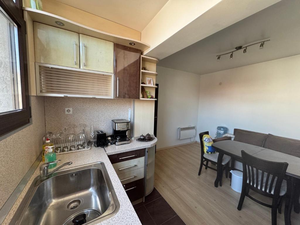 Maisonette 3rd & 4rd floor, center