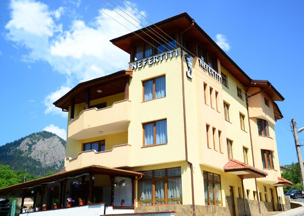 Къща за гости Нефертити