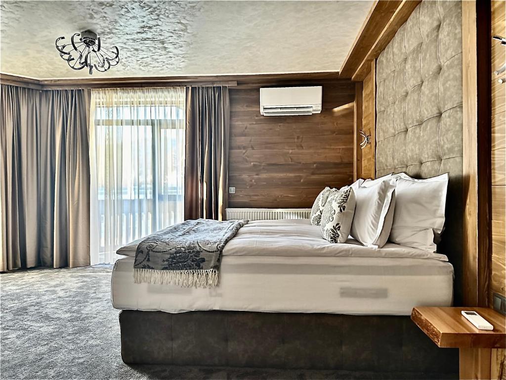 V Chalet Residence