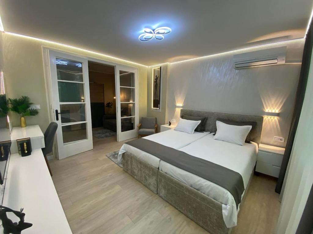 Sea Breeze Apartment 1